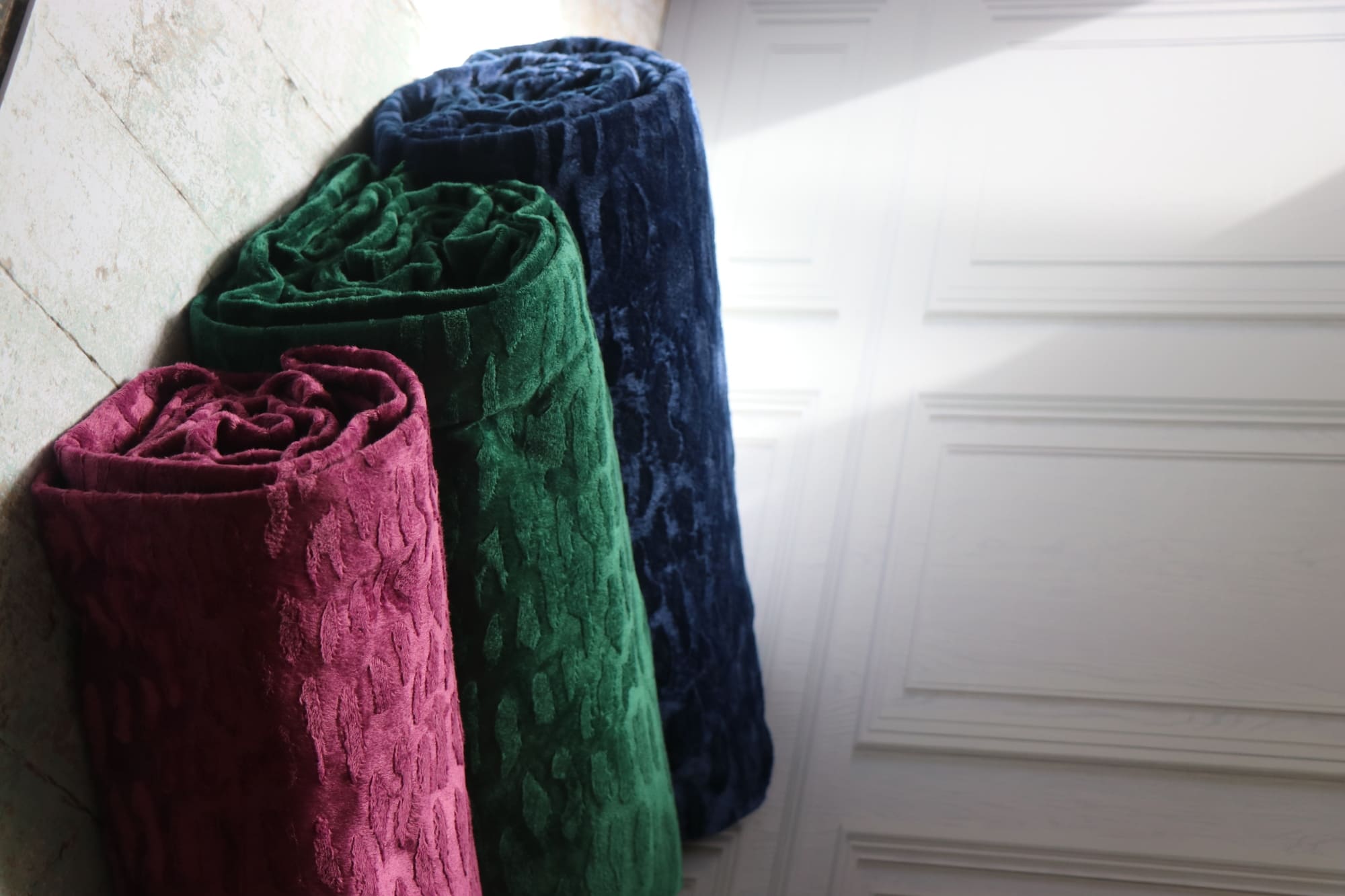 تصویر پتوی مسافرتی فایپکو تک نفره مدل magic طرح سنگ - نسکافه ای 